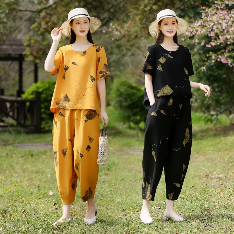 女士休閒套裝